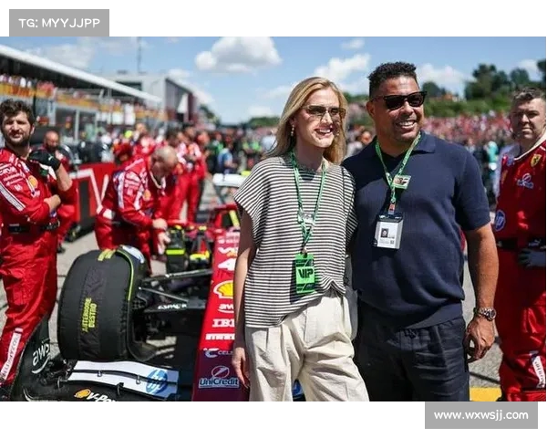 F1大奖赛现场暖场主持揭秘如何点燃赛道激情与观众热情 F1大奖赛现场暖场主持揭秘如何点燃赛道激情与观众热情